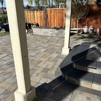 Samurai Paver Systems - Landing ans Sitting wall - General Contractors Near Me