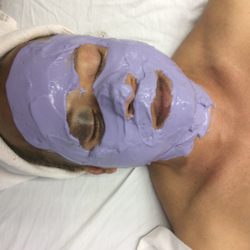 Soothing Sensitivity facial for male w/ ingrown hairs & sensitized skin.