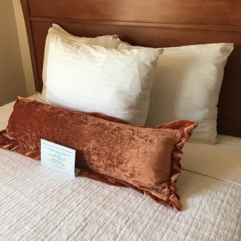 Mediterranean Inn - Hotels Near Me - Seattle, Washington Mediterranean Inn - Hotels Near Me - Seattle, Washington