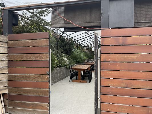 The Local 104 by null