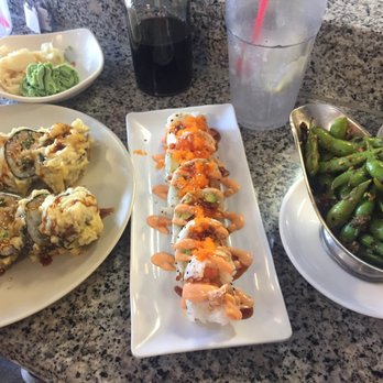 39 Degrees - Lynn Lynn Special, Atlantic Roll, and spicy Edamame - Japanese Near Me - Long Beach, California 39 Degrees - Lynn Lynn Special, Atlantic Roll, and spicy Edamame - Japanese Near Me - Long Beach, California