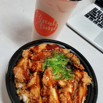 Breaktime Tea - M7. Rose Green Milk Tea Chicken Nibbler over rice (L) - Cafes Near Me - San Jose, California Breaktime Tea - M7. Rose Green Milk Tea Chicken Nibbler over rice (L) - Cafes Near Me - San Jose, California