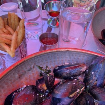 Manny's Bistro - Mussels - French Near Me - New York, New York