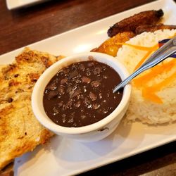 Café Cubano - Chicken plate