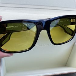 Sunglass Hut - Burberry yellow lens