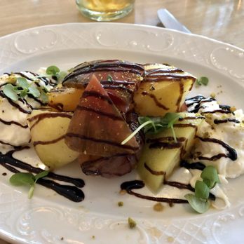 Bottiglia - Burrata & Tomato Caprese** - Italian Near Me - Henderson, Nevada