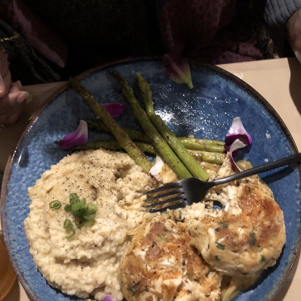 Fizzy Jane's - Crab Cakes with grits and asparagus - New American Near Me - Southport, North Carolina