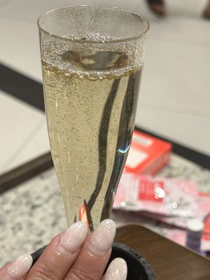 Signature Nails & Spa