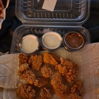 Chili's - a tray of fried chicken and dipping sauces - Tex-Mex Near Me - Tracy, California Chili's - a tray of fried chicken and dipping sauces - Tex-Mex Near Me - Tracy, California