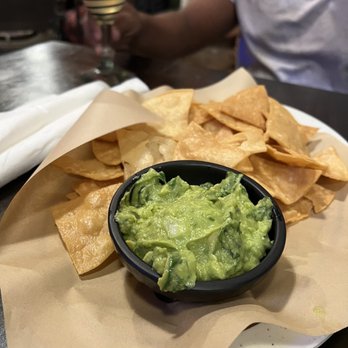 El Taquito - Guacamole and chips - Mexican Near Me - Miami, Florida