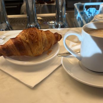 Aéroport de Marseille Provence - croissant and café - always welcome. - Airports Near Me Aéroport de Marseille Provence - croissant and café - always welcome. - Airports Near Me