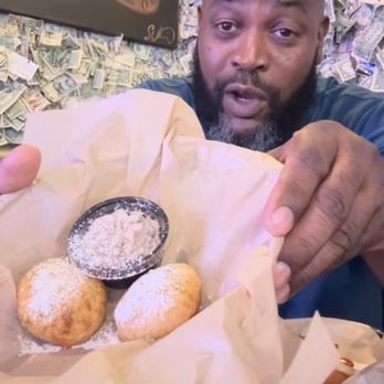 Dirt Dog - Deep Fried Oreos! - Hot Dogs Near Me - Las Vegas, Nevada