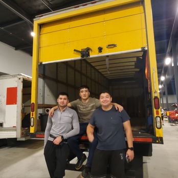 Ursa Moving - My hats off to the crew after the 12-hour move! - Movers Near Me - Los Angeles, California Ursa Moving - My hats off to the crew after the 12-hour move! - Movers Near Me - Los Angeles, California