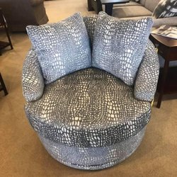 Marshall's Furniture & Flooring