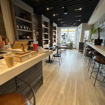 One Spring Coffee Shop - Seating area - Coffee & Tea Near Me - Syosset, New York
