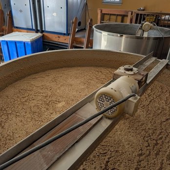 Copper Fox Distillery - The aromas from this beautiful open mash tun are so warm and inviting! - Distilleries Near Me - Williamsburg, Virginia