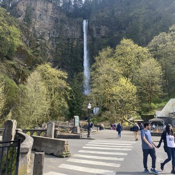 Multnomah Falls - Hiking Near Me - Bridal Veil, Oregon