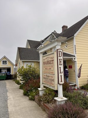 Mendocino Market by null