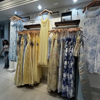 Windsor - Spring dresses - Accessories Near Me - San Diego, California Windsor - Spring dresses - Accessories Near Me - San Diego, California
