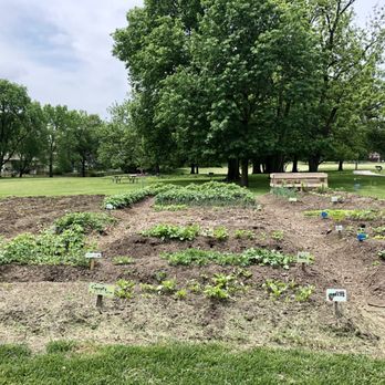 Barry Platte Park - Community Vegetable Garden - Parks Near Me - Kansas City, Missouri