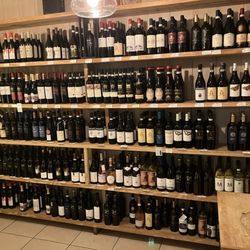 Il Paesano - Wine Market. Just browse, select an Italian wine and pay market price which is much less than restaurant prices.