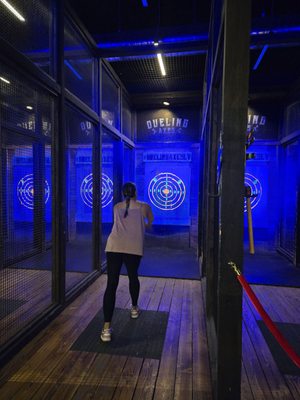 Dueling Axes Las Vegas | Axe Throwing Bar by null