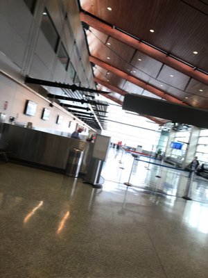 WILKES-BARRE/SCRANTON INTERNATIONAL AIRPORT - AVP - 78 Photos & 78