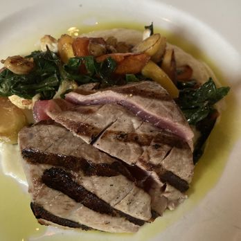 Docks Oyster Bar - Midtown East, NYC - Seared tuna - Seafood Near Me - New York, New York