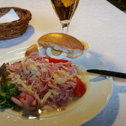 Kronprinzen - Schweizer Wurstsalat an Rotochsen Pils ;-)