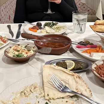 Carousel Restaurant - Hafleh Beiruti - Middle Eastern Near Me - Glendale, California