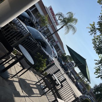 Starbucks - Coffee & Tea Near Me - Encino, California Starbucks - Coffee & Tea Near Me - Encino, California