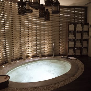 Spatium Spa - The ladies area of hydro massage ... jacuzzi ; refresher towels; chlorophyll water and cucumber are all part of your treatment package .. - Day Spas Near Me - Las Jarretaderas, NAY