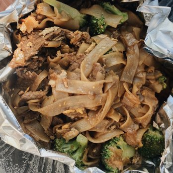 Thai Kitchen - Pad See Ew - Thai Near Me - Union City, California