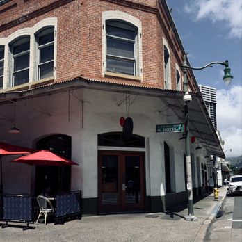 Fete - Outside view - New American Near Me - Honolulu, Hawaii