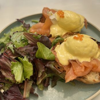 Sunflower Caffe - Salmon Eggs Benedict - Coffee & Tea Near Me - Sonoma, California Sunflower Caffe - Salmon Eggs Benedict - Coffee & Tea Near Me - Sonoma, California