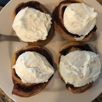 White Wolf Cafe - Cinnamon Buns - New American Near Me - Orlando, Florida White Wolf Cafe - Cinnamon Buns - New American Near Me - Orlando, Florida