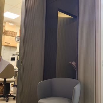 Pearle Vision - Eye doctor is in the back of Pearle vision optical - Eyewear & Opticians Near Me - Pickering, Ontario Pearle Vision - Eye doctor is in the back of Pearle vision optical - Eyewear & Opticians Near Me - Pickering, Ontario