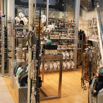 Fox's Designer - Women's Clothing Near Me - Huntington, New York