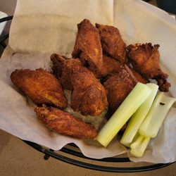 Riverview Tap House - Dry rub add sauces.