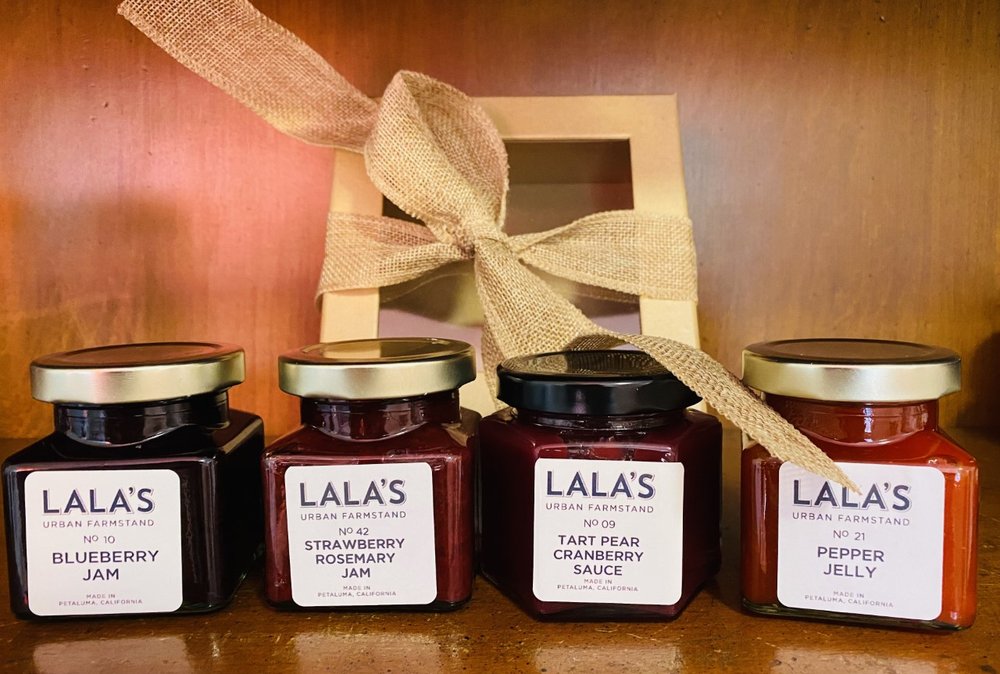 LALA's Jam Bar And Urban Farmstand Logo