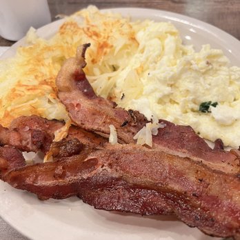 Bill's Cafe - Classic breakfast. Egg whites, bacon and hash browns - Breakfast & Brunch Near Me - San Jose, California Bill's Cafe - Classic breakfast. Egg whites, bacon and hash browns - Breakfast & Brunch Near Me - San Jose, California