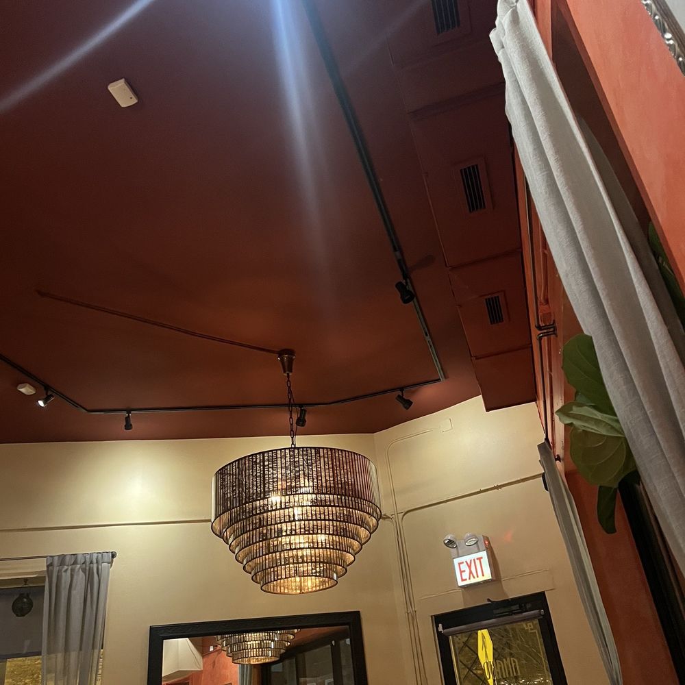 Amano Bistro - Italian Near Me - Chicago, Illinois