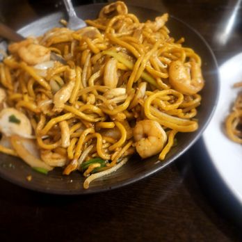Wok and Roll Karaoke Chinatown - Shrimp lomein - Karaoke Near Me - Washington, DC, District of Columbia Wok and Roll Karaoke Chinatown - Shrimp lomein - Karaoke Near Me - Washington, DC, District of Columbia