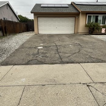 The Right Solution Home Remodeling - Before pic of driveway - General Contractors Near Me - Sherman oaks, California The Right Solution Home Remodeling - Before pic of driveway - General Contractors Near Me - Sherman oaks, California