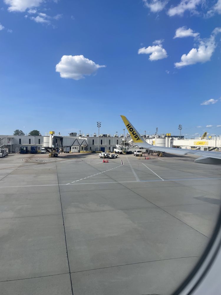SPIRIT AIRLINES - Updated December 2025 - 159 Photos & 1049 Reviews - 94-00 Grand Central Pkwy, East Elmhurst, New York - Airlines - Phone Number - Yelp