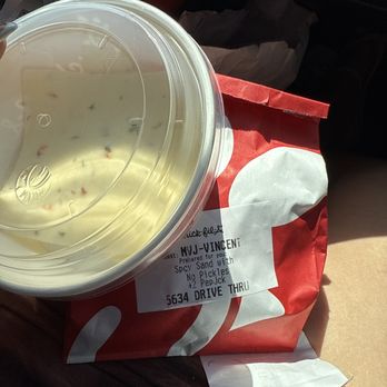 Chick-fil-A - Chicken sandwich - Fast Food Near Me - Humble, Texas