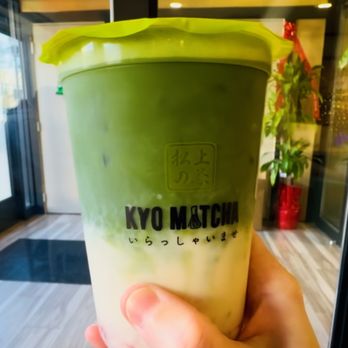 Kyo Matcha - Strawberry Matcha Latte - Desserts Near Me - Pittsburgh, Pennsylvania Kyo Matcha - Strawberry Matcha Latte - Desserts Near Me - Pittsburgh, Pennsylvania