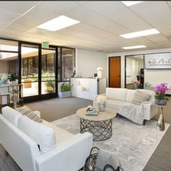 La Perla Property Management