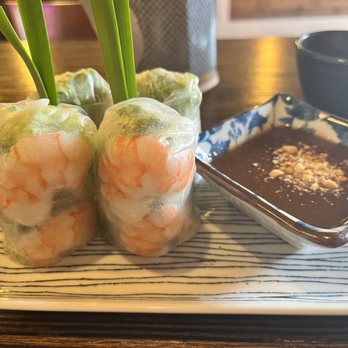 High Lúa Vietnamese Kitchen - Summer Rolls - Vietnamese Near Me - Brooklyn, New York High Lúa Vietnamese Kitchen - Summer Rolls - Vietnamese Near Me - Brooklyn, New York