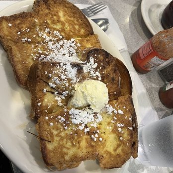 Moonakis Cafe - Breakfast & Brunch Near Me - East Falmouth, Massachusetts Moonakis Cafe - Breakfast & Brunch Near Me - East Falmouth, Massachusetts